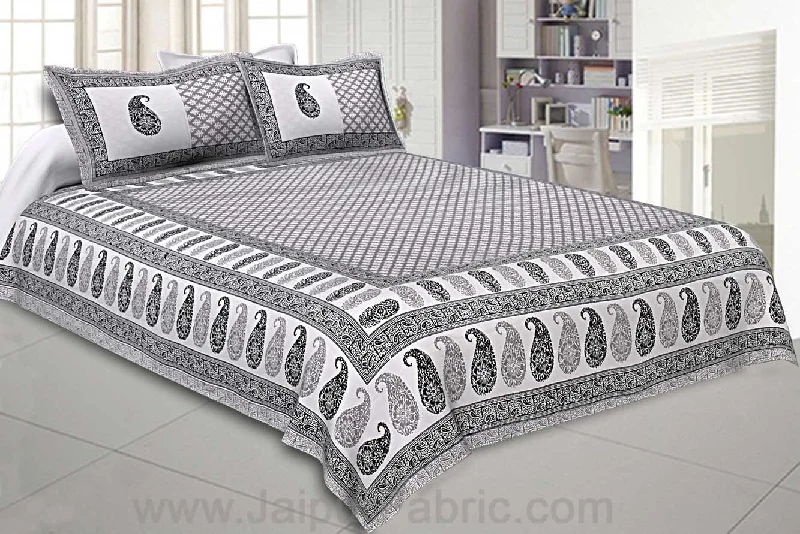 Double bedsheet Gray Kerry Paisley Dabu Print