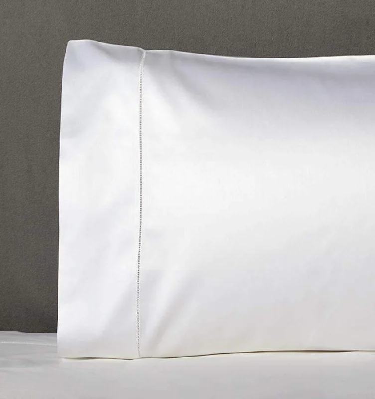 Giza 45 Sateen Pillowcase Pair by Sferra