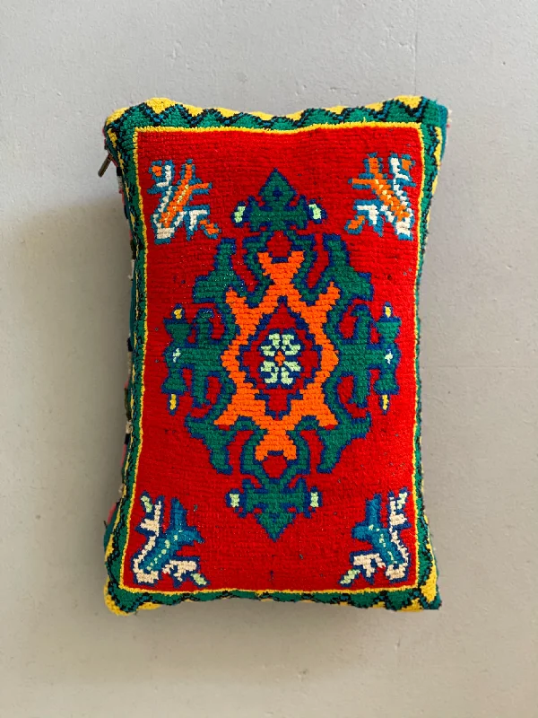 Kalaat M'Gouna's Symbolic Lion Paw Pillow