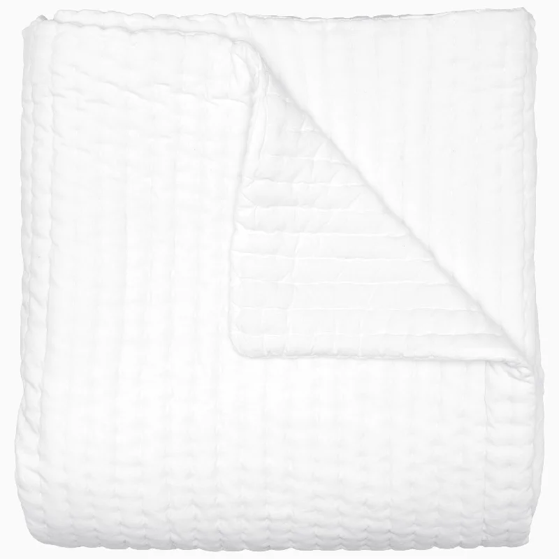 Velvet White Quilt