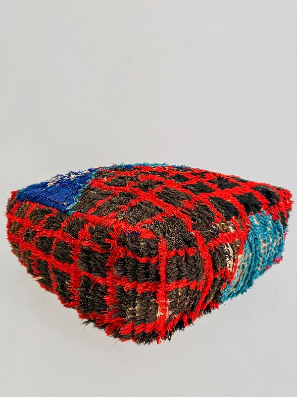 Vintage Boucherouite Pouf - Red Grid